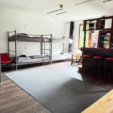 Piste Und Pedale , Deine Bude-dein Abenteuer