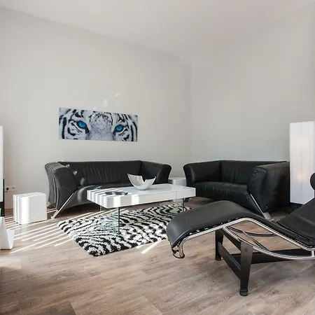 Piste Und Pedale , Deine Bude-dein Abenteuer * Βίντερμπεργκ