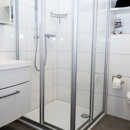 Piste Und Pedale , Deine Bude-dein Abenteuer