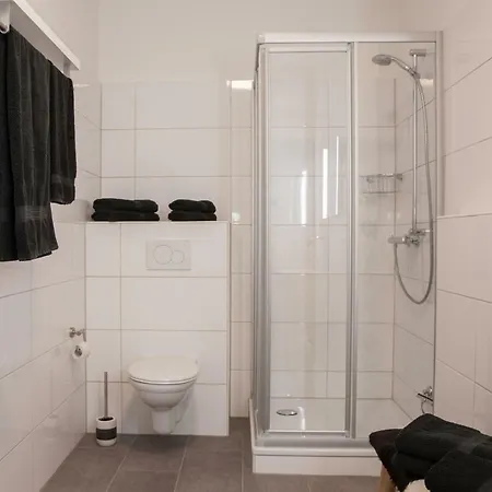 Piste Und Pedale , Deine Bude-dein Abenteuer Lejlighed *