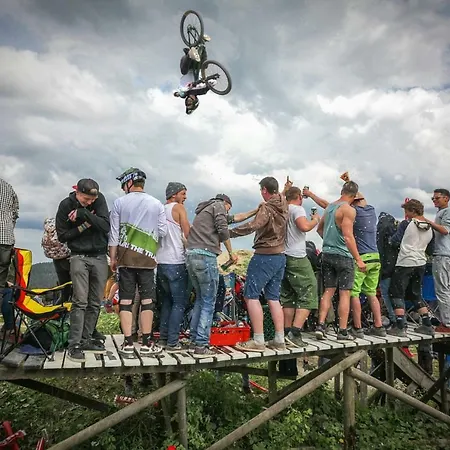 Piste Und Pedale , Deine Bude-dein Abenteuer Winterberg