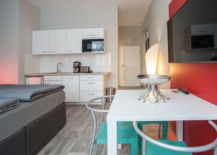 Piste Und Pedale , Deine Bude-dein Abenteuer